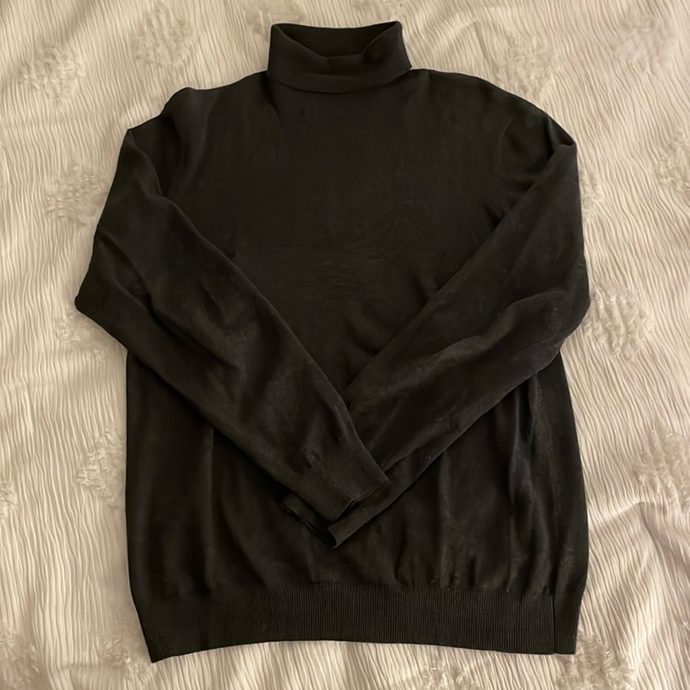 H&M grey turtle neck sweater size Medium